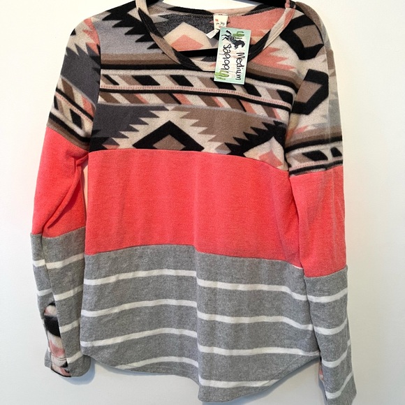 Medium boutique Top - coral & Aztec - Picture 1 of 2